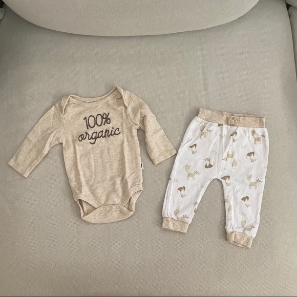 Baby outfit - Picture 2 of 3